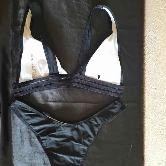 Women's size medium bikini swim wear - Picture 2 of 3